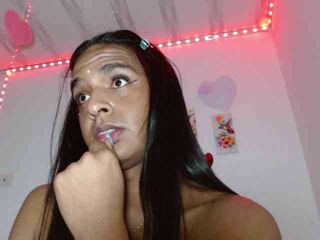 Emilyadamss Live Webcam on BongaCams