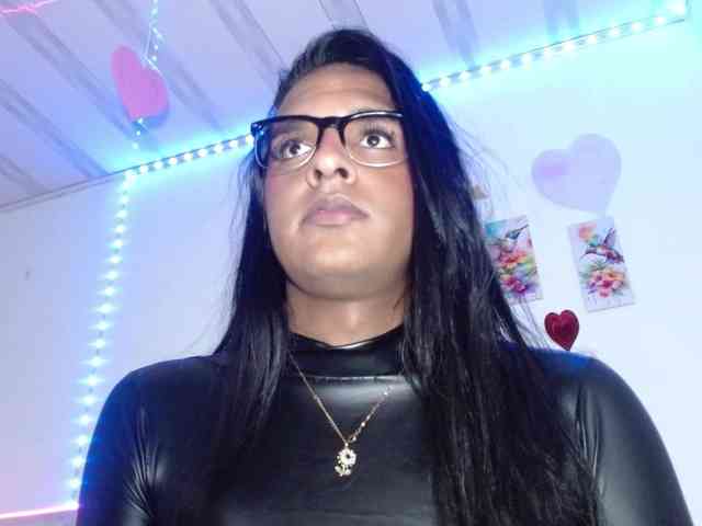 Emilyadamss Live Webcam on BongaCams