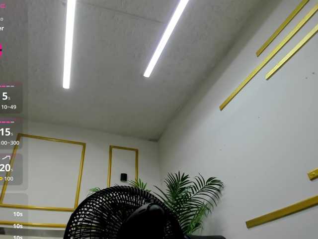 Miranda-vega live cam on BongaCams