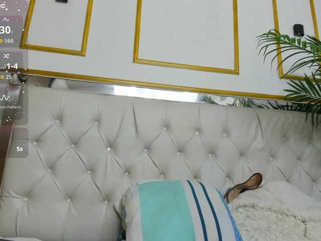 Miranda-vega live cam on BongaCams