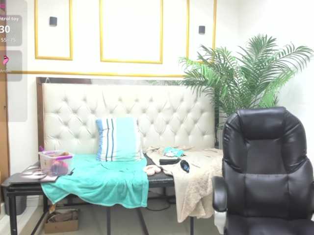 Miranda-vega live cam on BongaCams
