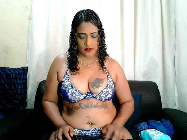 IndianFireBallXXx webcam