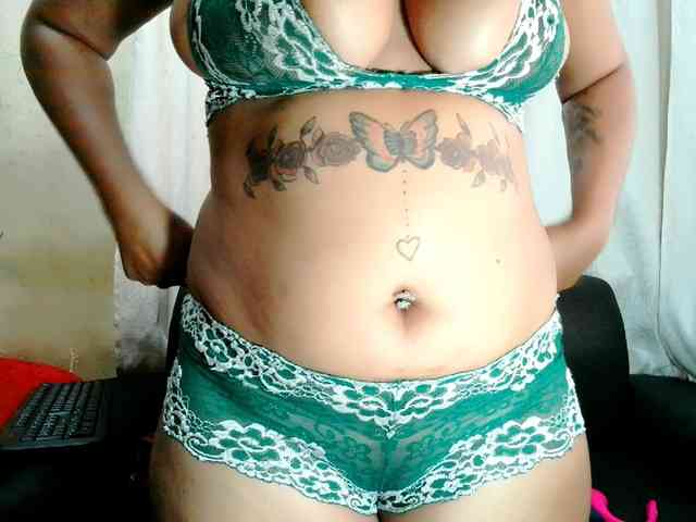 IndianFireBallXXx webcam