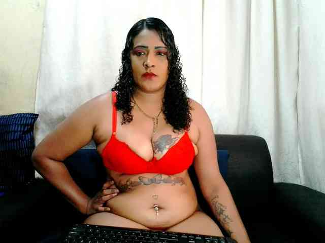IndianFireBallXXx webcam
