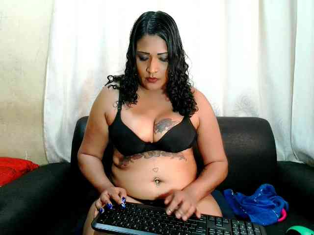 IndianFireBallXXx webcam