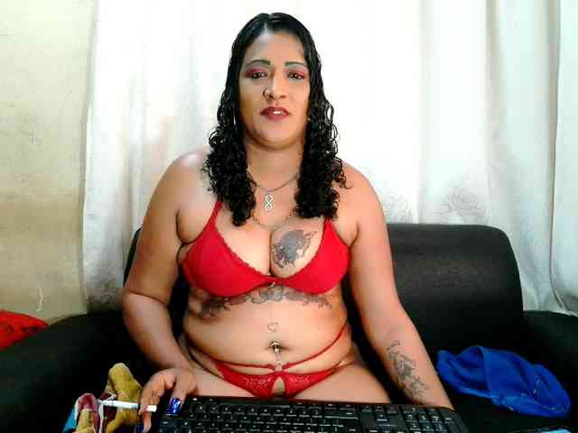 IndianFireBallXXx webcam