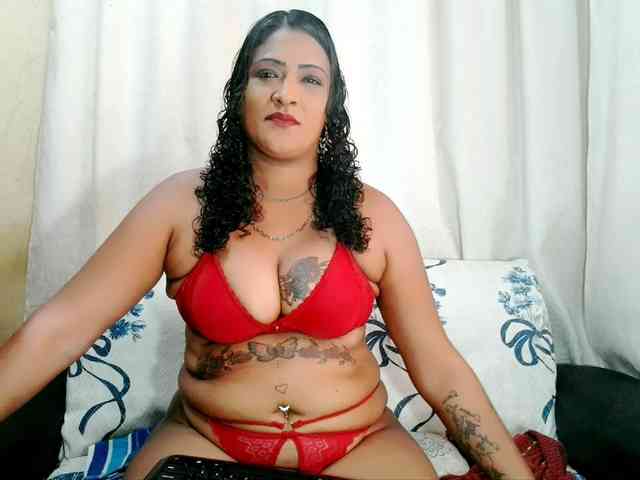 IndianFireBallXXx webcam