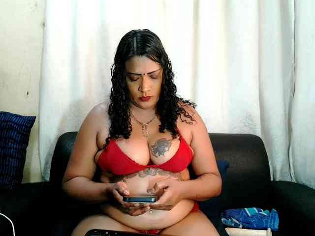 IndianFireBallXXx webcam