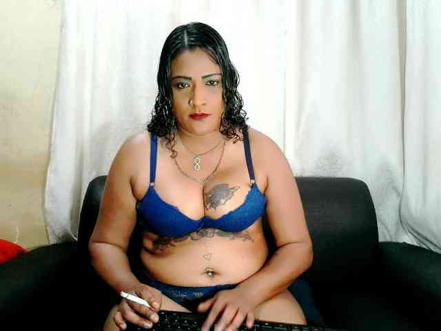 IndianFireBallXXx webcam