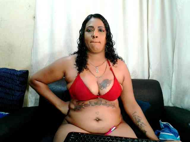 IndianFireBallXXx webcam