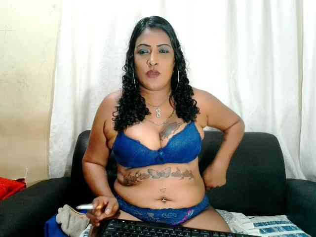 IndianFireBallXXx webcam