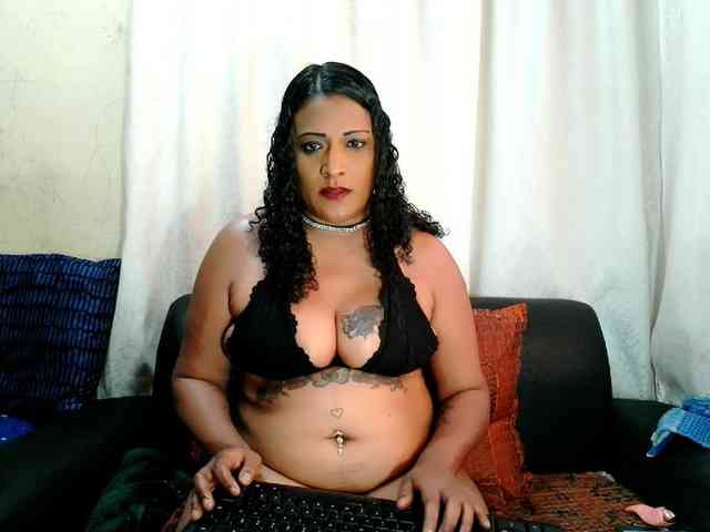 IndianFireBallXXx webcam
