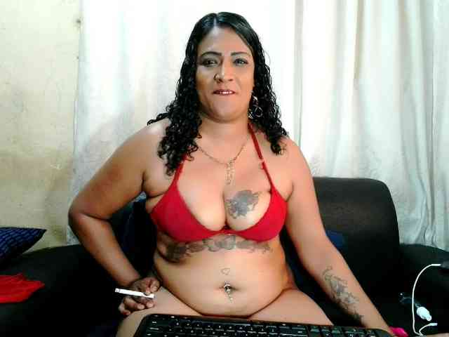 IndianFireBallXXx webcam