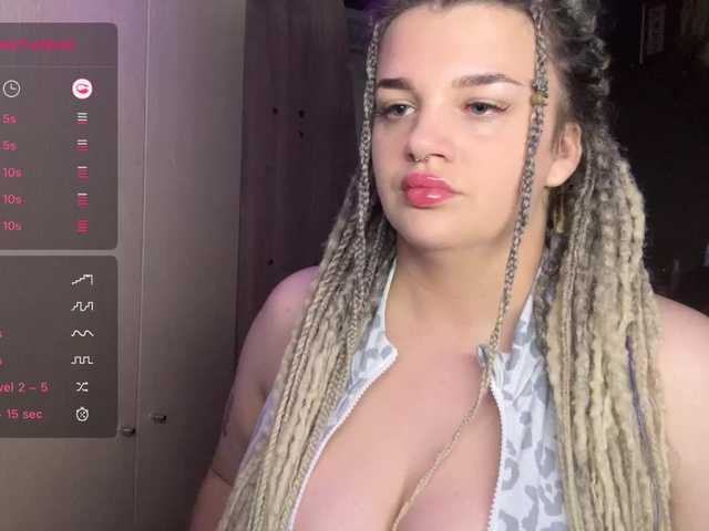 MariaMilfa1 live cam on BongaCams