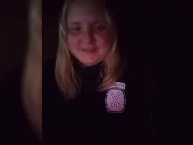 Zcz1995z live cam preview