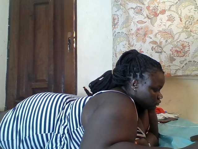Bigdarkass live cam on BongaCams