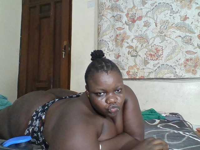 Bigdarkass live cam preview