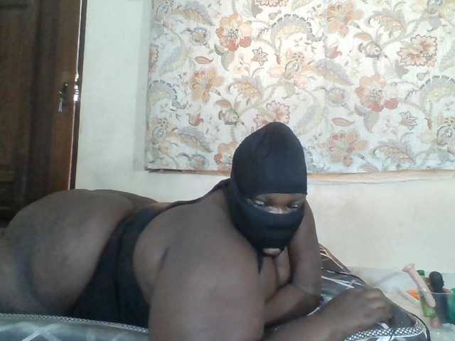 Bigdarkass, en vivo ahora en BongaCams