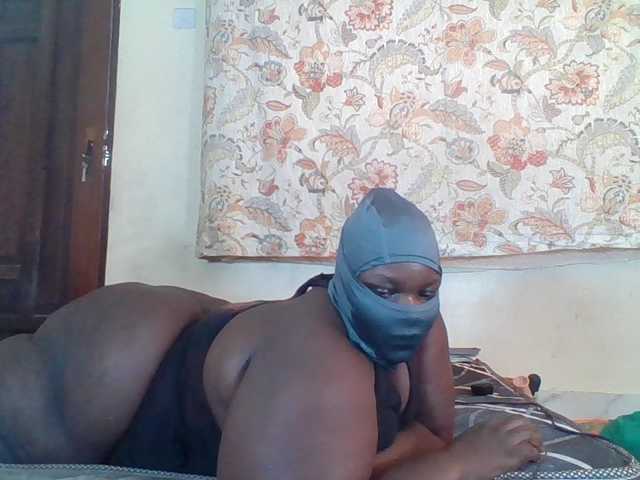 Bigdarkass live cam preview