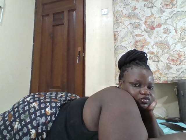 Bigdarkass live cam on BongaCams