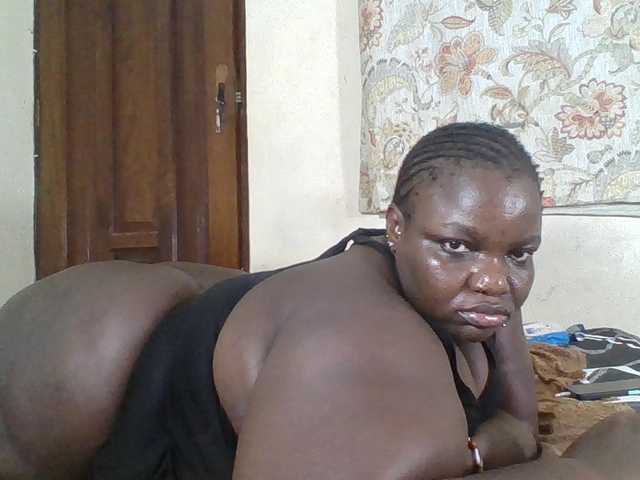 Bigdarkass live cam on BongaCams
