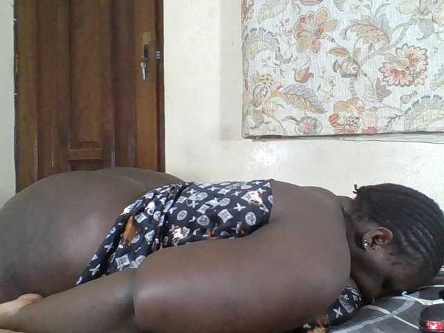Bigdarkass live webcam show