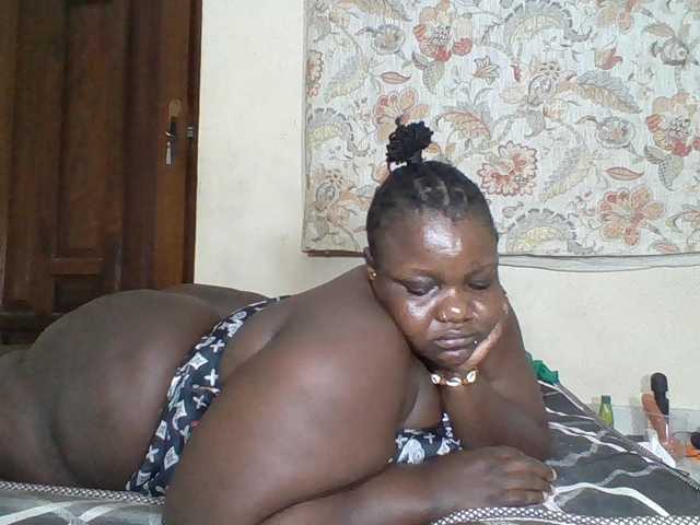 Bigdarkass live cam on BongaCams