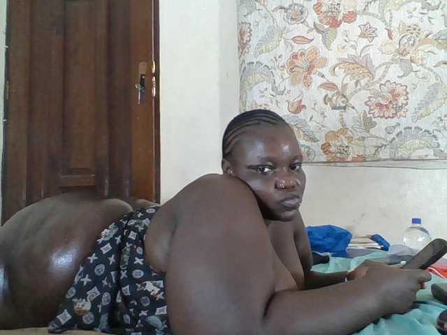 Bigdarkass live cam on BongaCams