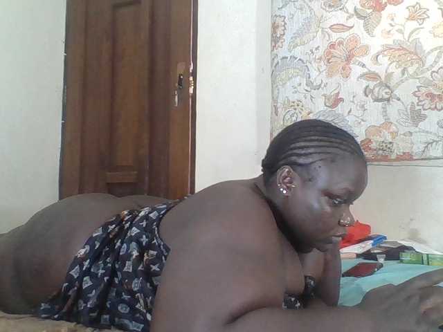 Bigdarkass live cam on BongaCams