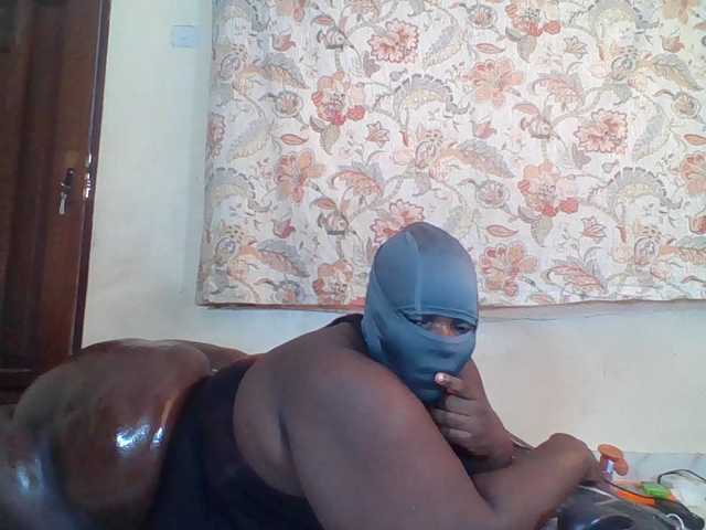 Bigdarkass live cam on BongaCams