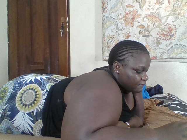 Bigdarkass live cam on BongaCams