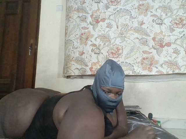 Bigdarkass live cam on BongaCams
