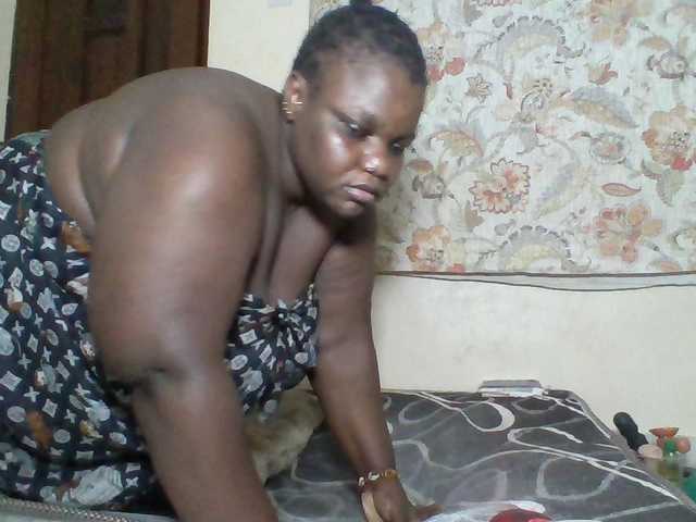Bigdarkass live cam preview
