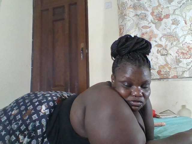 Bigdarkass live cam on BongaCams
