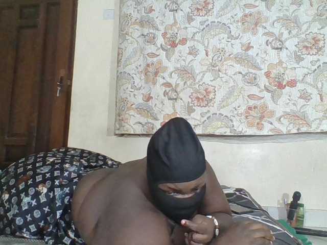 Bigdarkass live cam on BongaCams