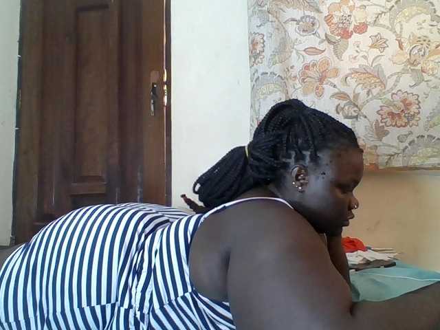 Bigdarkass live cam on BongaCams