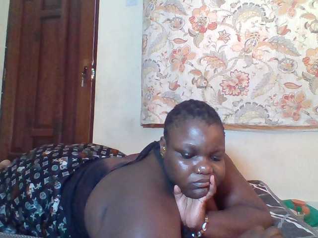 Bigdarkass live cam on BongaCams