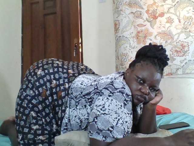 Bigdarkass live cam on BongaCams