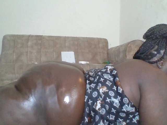 Bigdarkass live cam on BongaCams