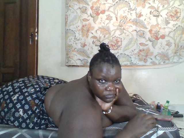 Bigdarkass live cam on BongaCams