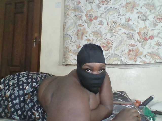 Bigdarkass live cam on BongaCams