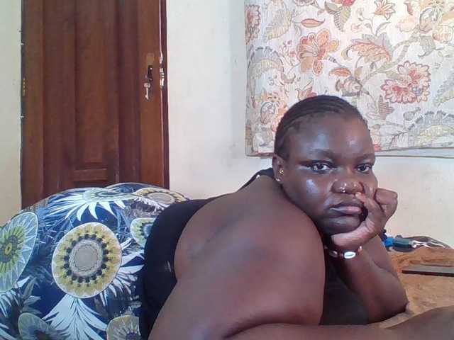 Bigdarkass live cam on BongaCams