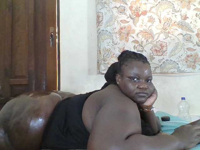 Bigdarkass live cam on BongaCams