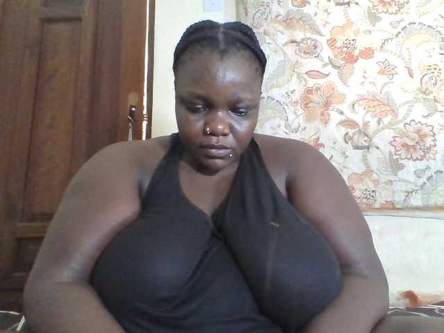 Bigdarkass live cam