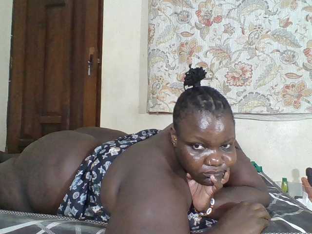 Bigdarkass live cam on BongaCams