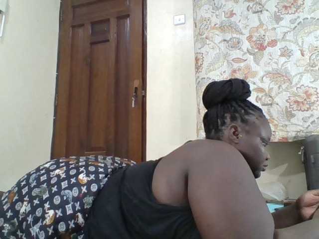 Bigdarkass live cam on BongaCams