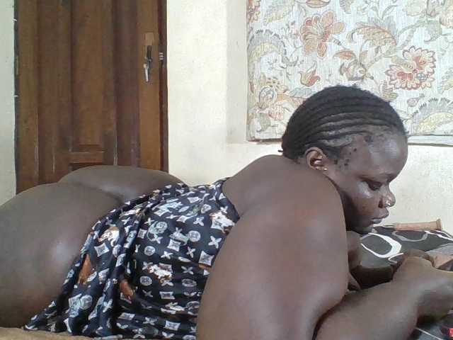 Bigdarkass live webcam show