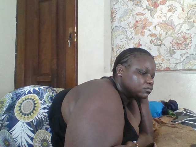 Bigdarkass live cam on BongaCams