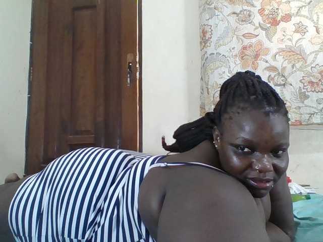 Bigdarkass live cam on BongaCams