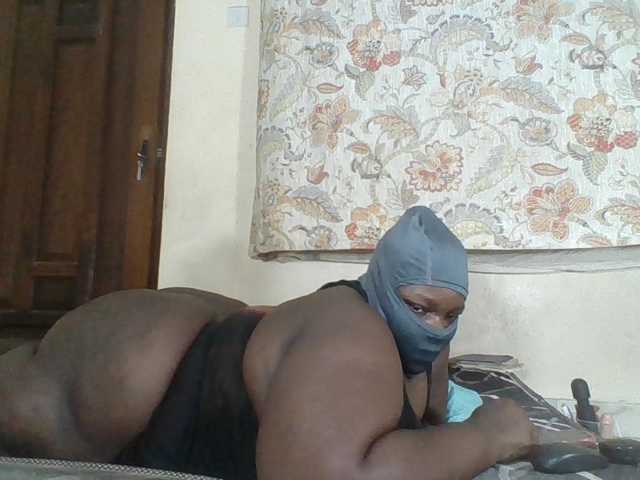 Bigdarkass live cam on BongaCams